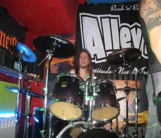 Alley Sin промо на Wildhert в бар Адамс, 2012
